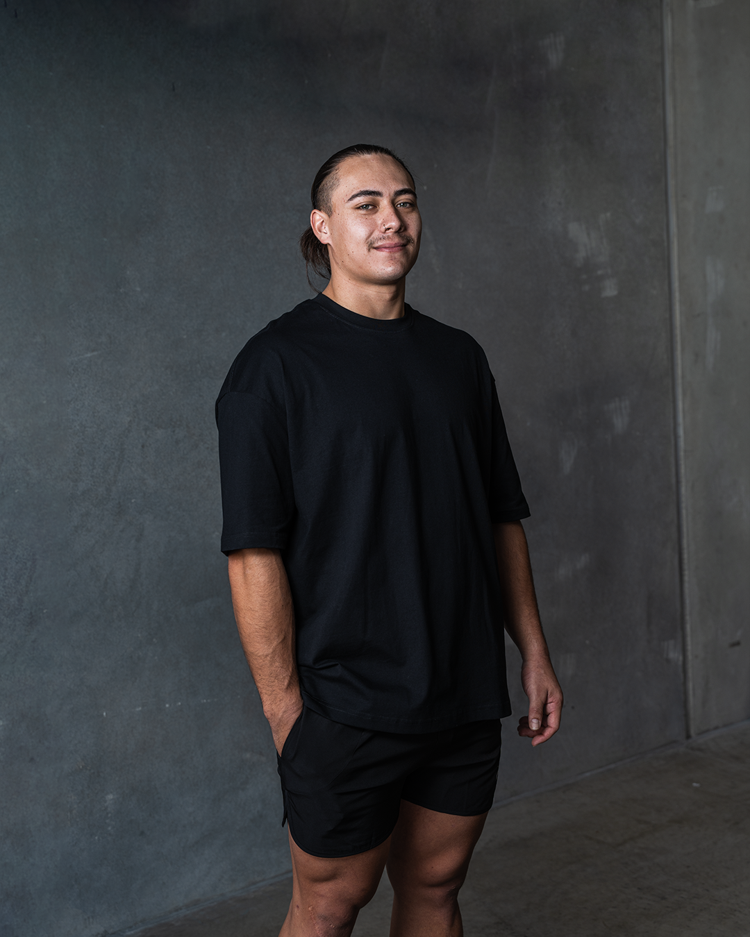 RELAXED FIT TEE